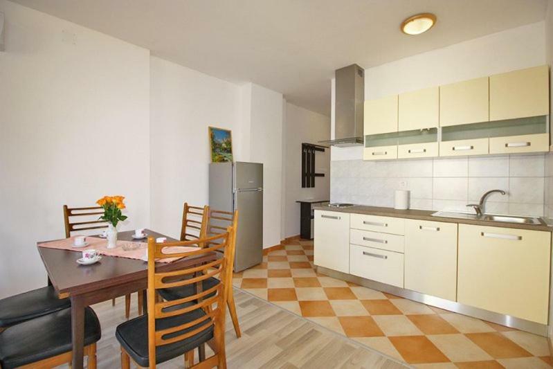 Apartman Petra Fažana Zewnętrze zdjęcie